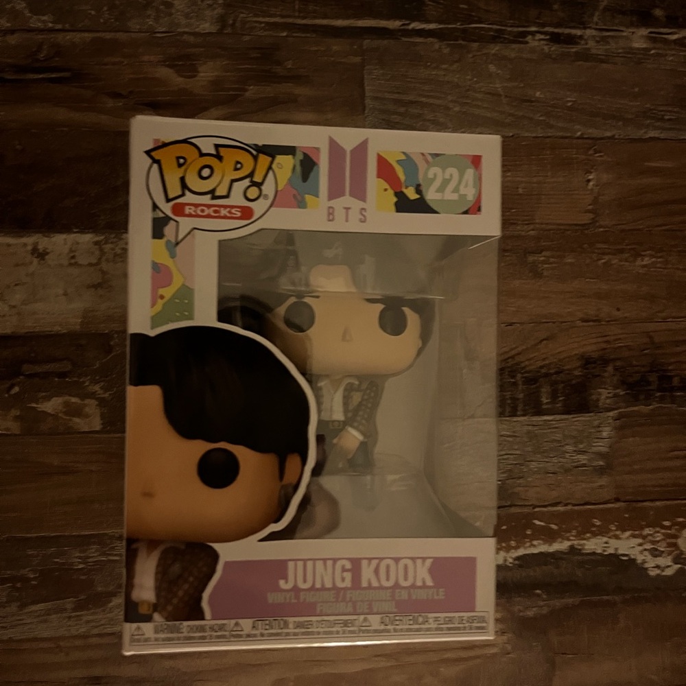 Jungkook Dynamite figurine never opened!!